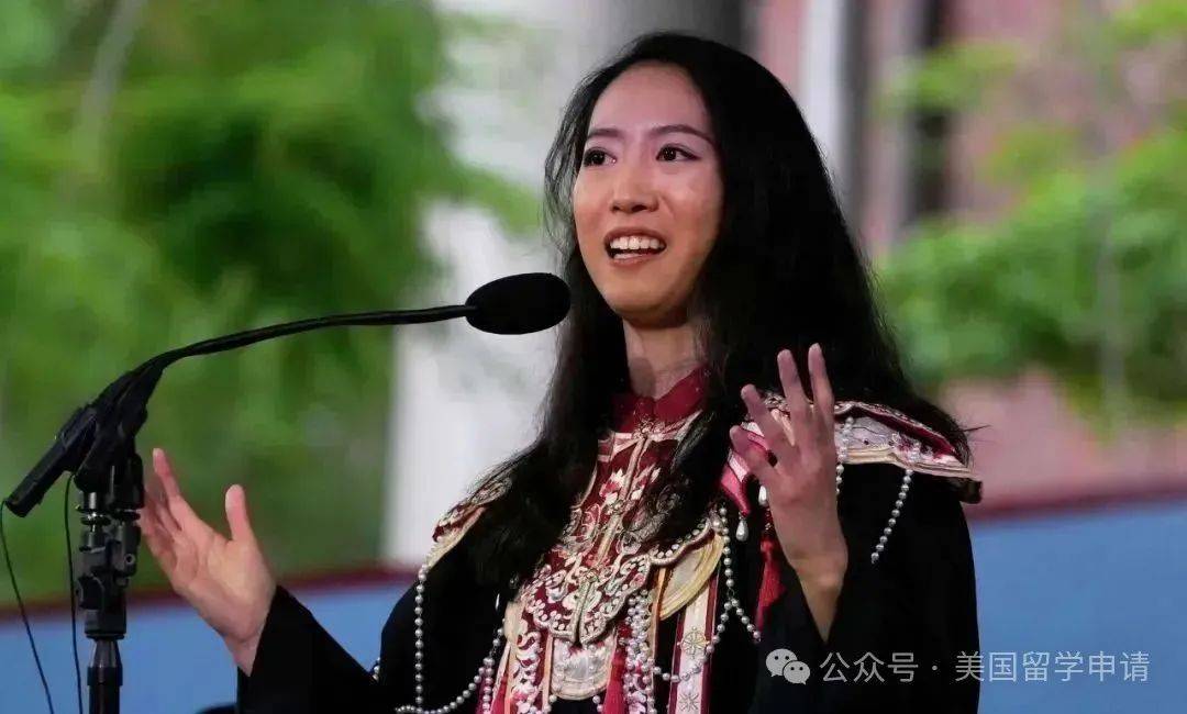 国女生蒋雨融来自青岛英高毕业本科就读于杜